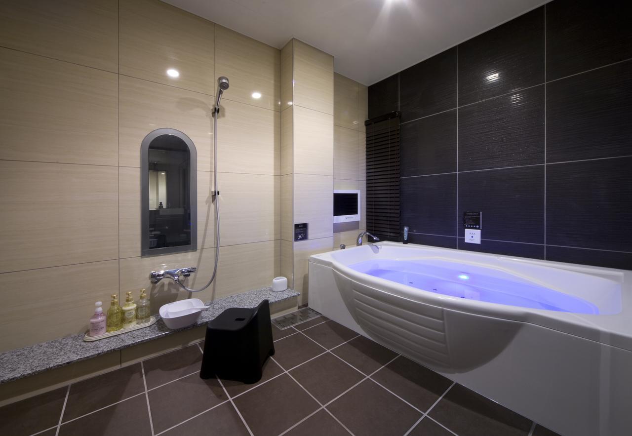 Jewel Hotel Luxury Modern (Adults Only) Miyoshi  Zewnętrze zdjęcie
